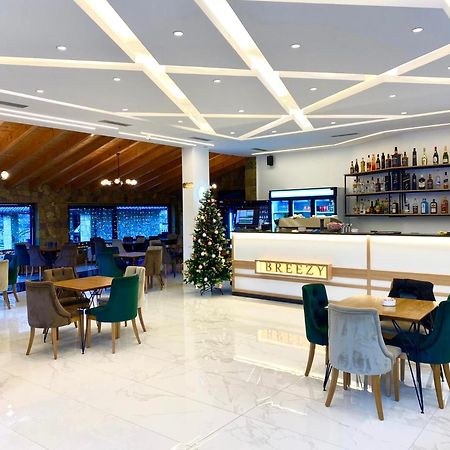 Breezy Hotel Вальбоне Екстер'єр фото