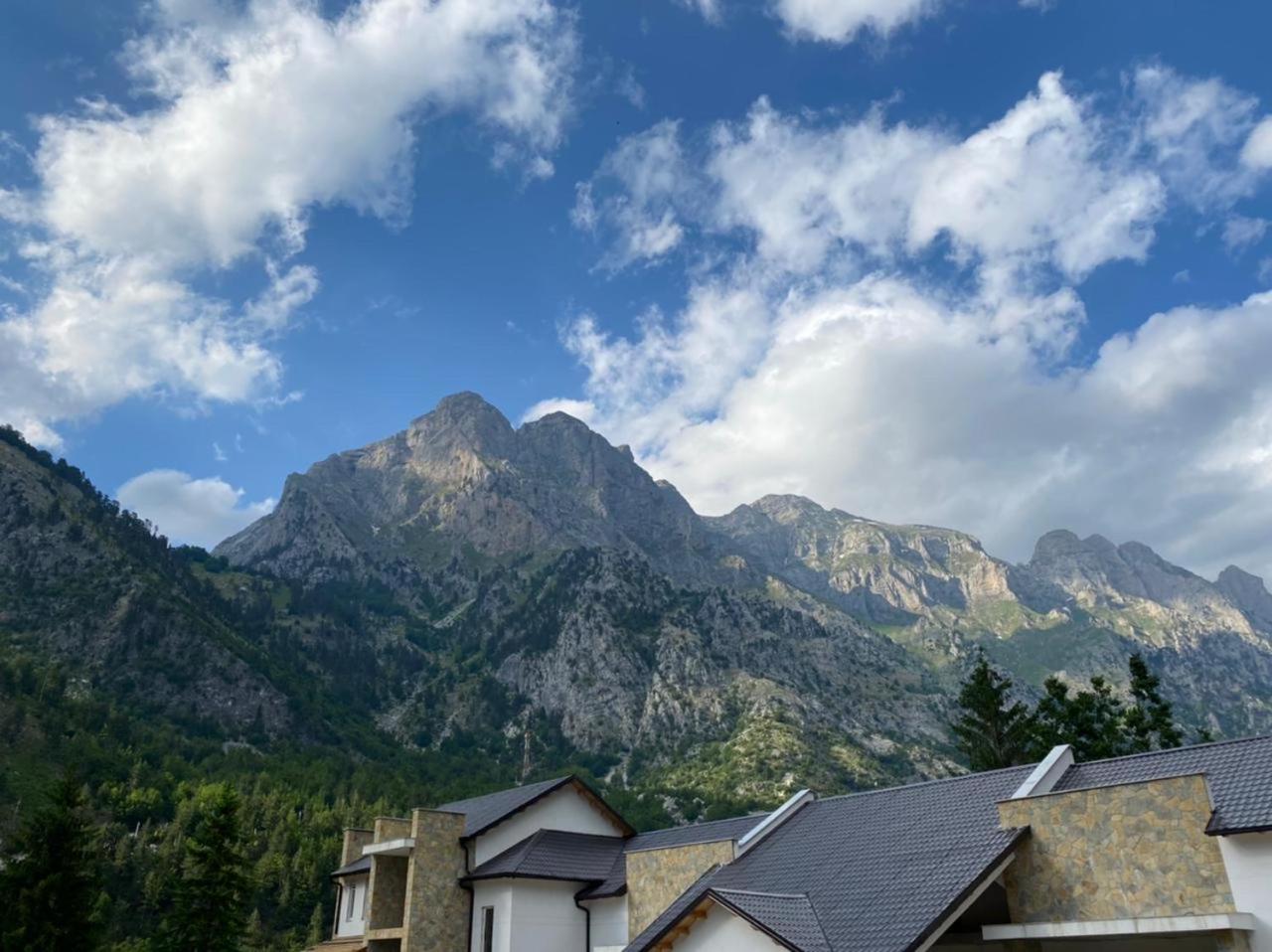 Breezy Hotel Вальбоне Екстер'єр фото