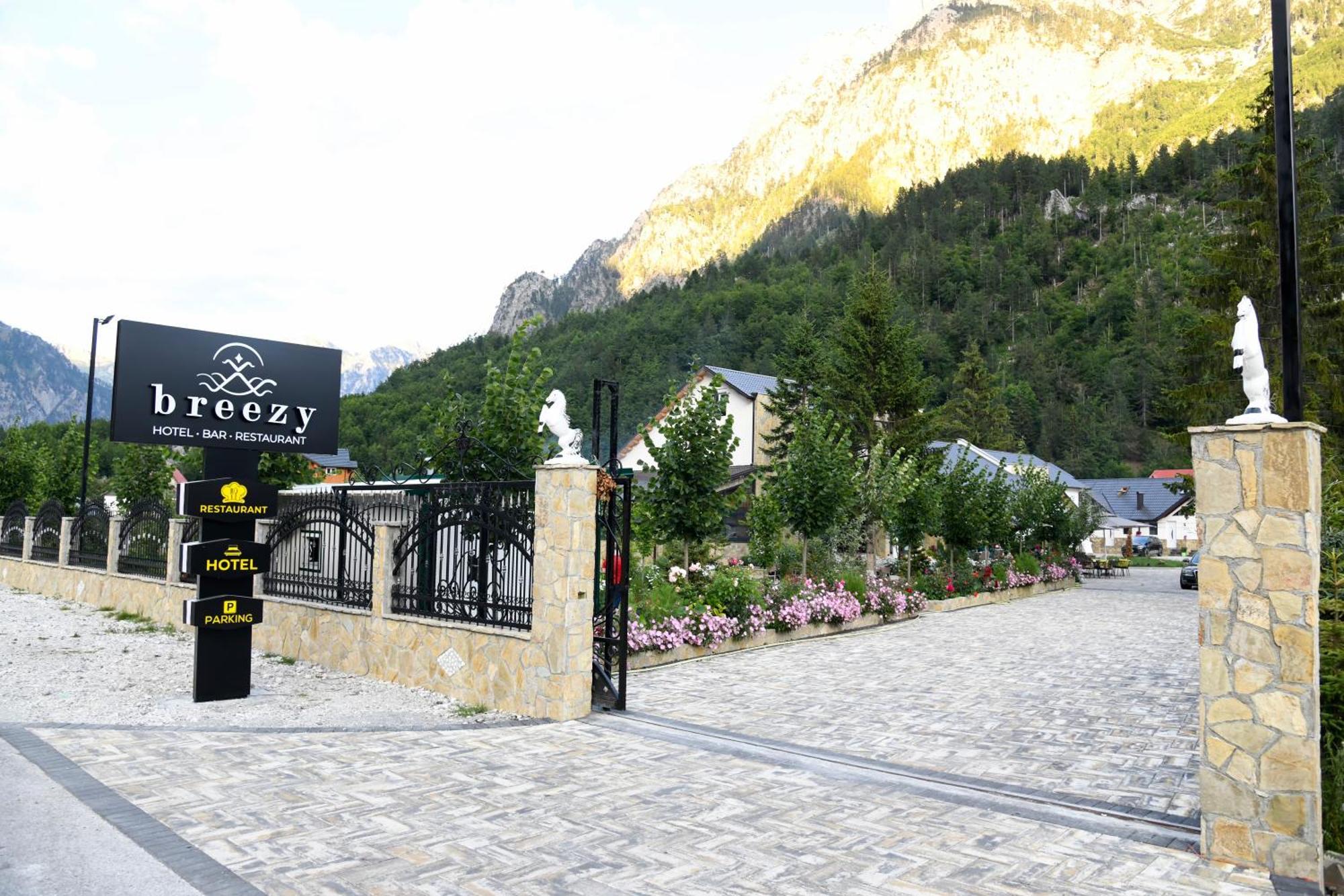 Breezy Hotel Вальбоне Екстер'єр фото