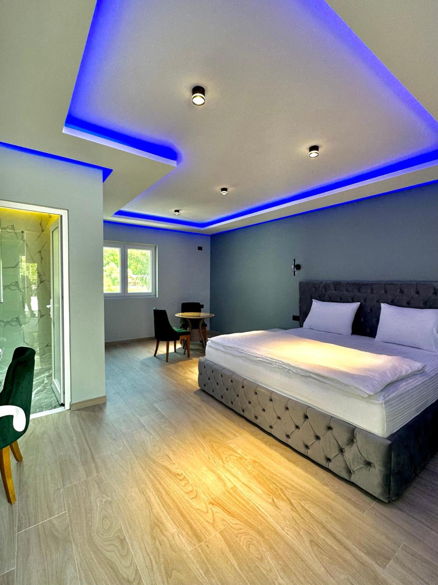 Breezy Hotel Вальбоне Номер фото